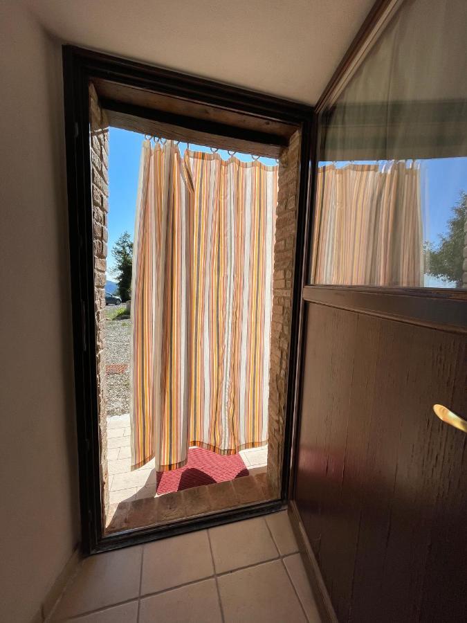 הוילה Neviano degli Arduini La Tana Del Picchio מראה חיצוני תמונה